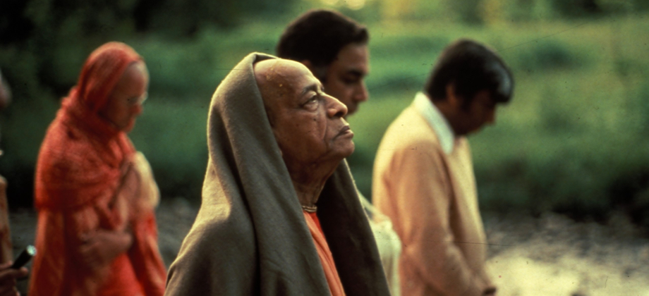 /static/assets/prabhupada_sl_7_1.0a429e2d.jpg